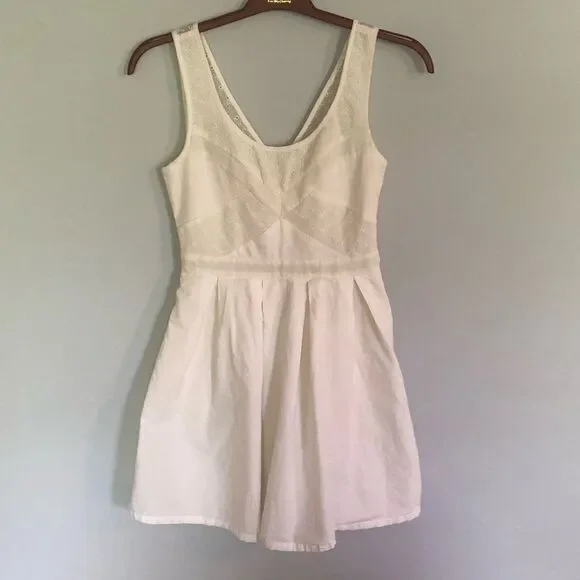 American Eagle Ivory eyelet dress size 2 - Picture 1 of 6